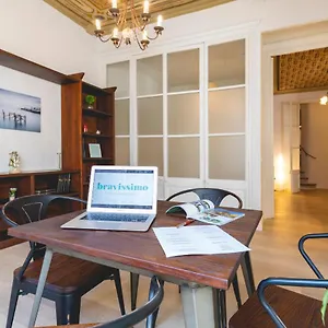 Bravissimo Placa Del Vi, Authentic Historic Appartement